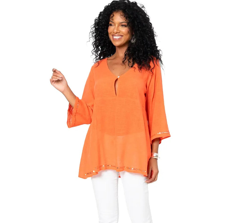 Lang orange sommerbluse med spejlbroderier.