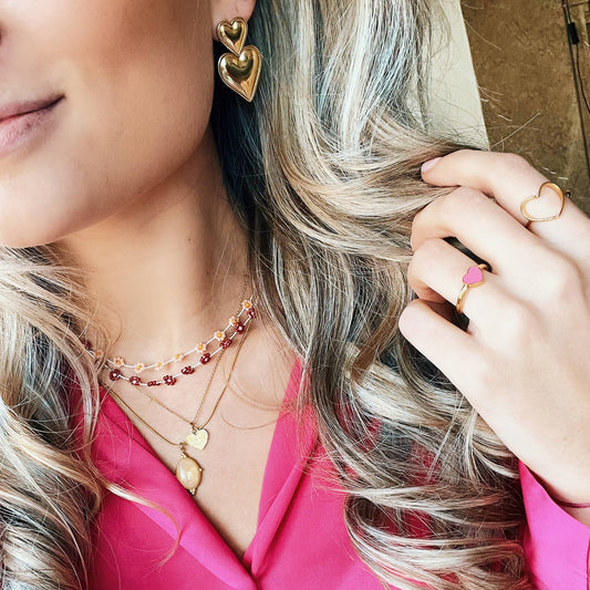 Daisy blomst halskæde i beige.