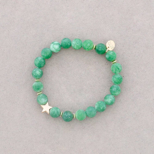 Grøn tidløst smykke – perlearmbånd med guldfarvet stjerne