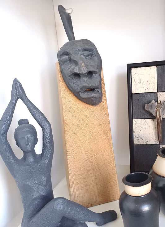 Hoved skulptur lavet af Preben Toft Madsen.