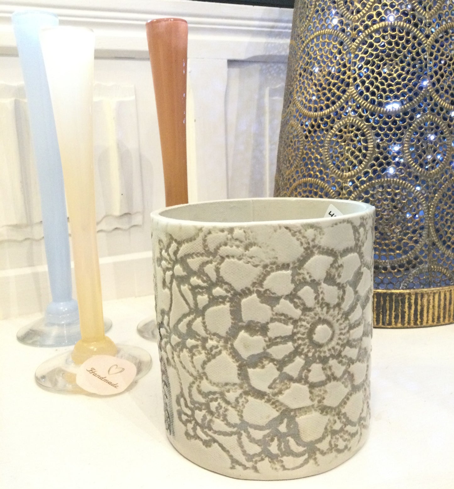 Sort/hvid vase fra Inge Frederiksen