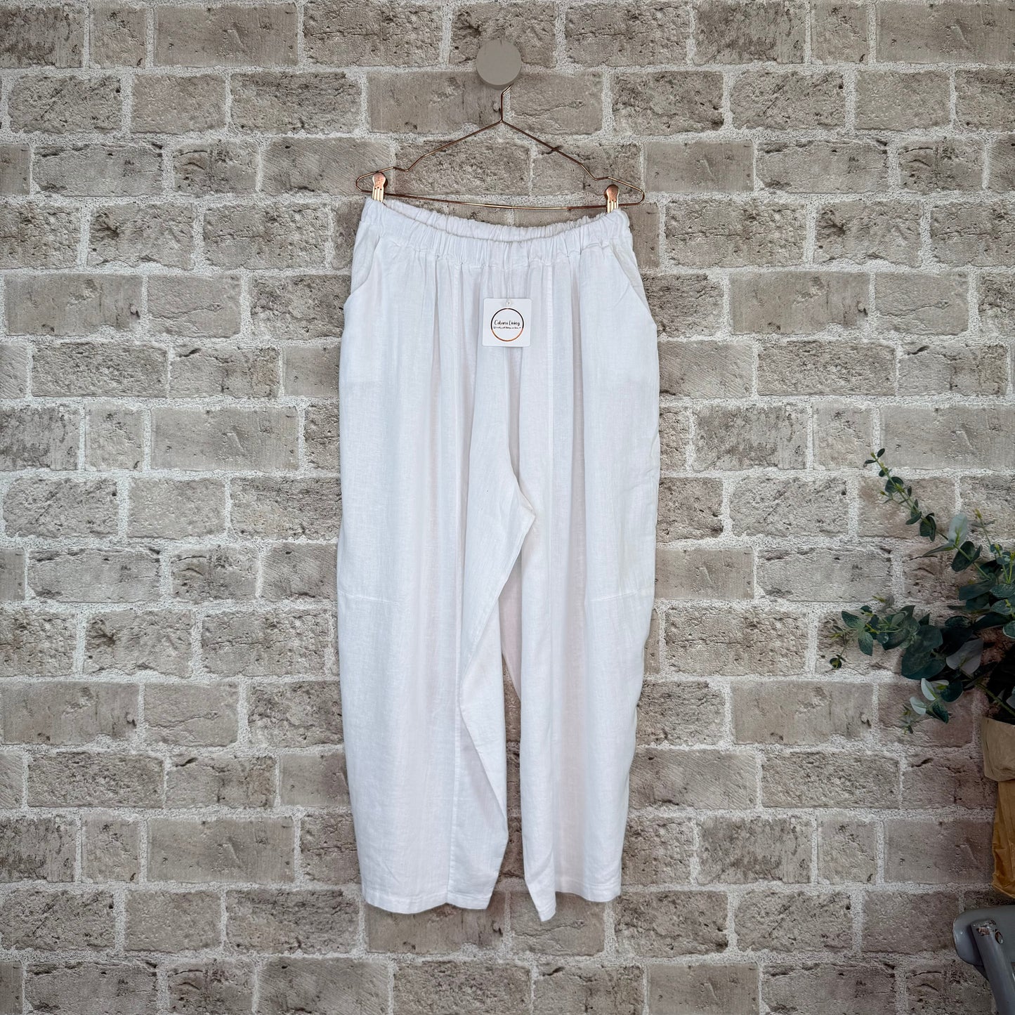 Hvid hør boho bukser.