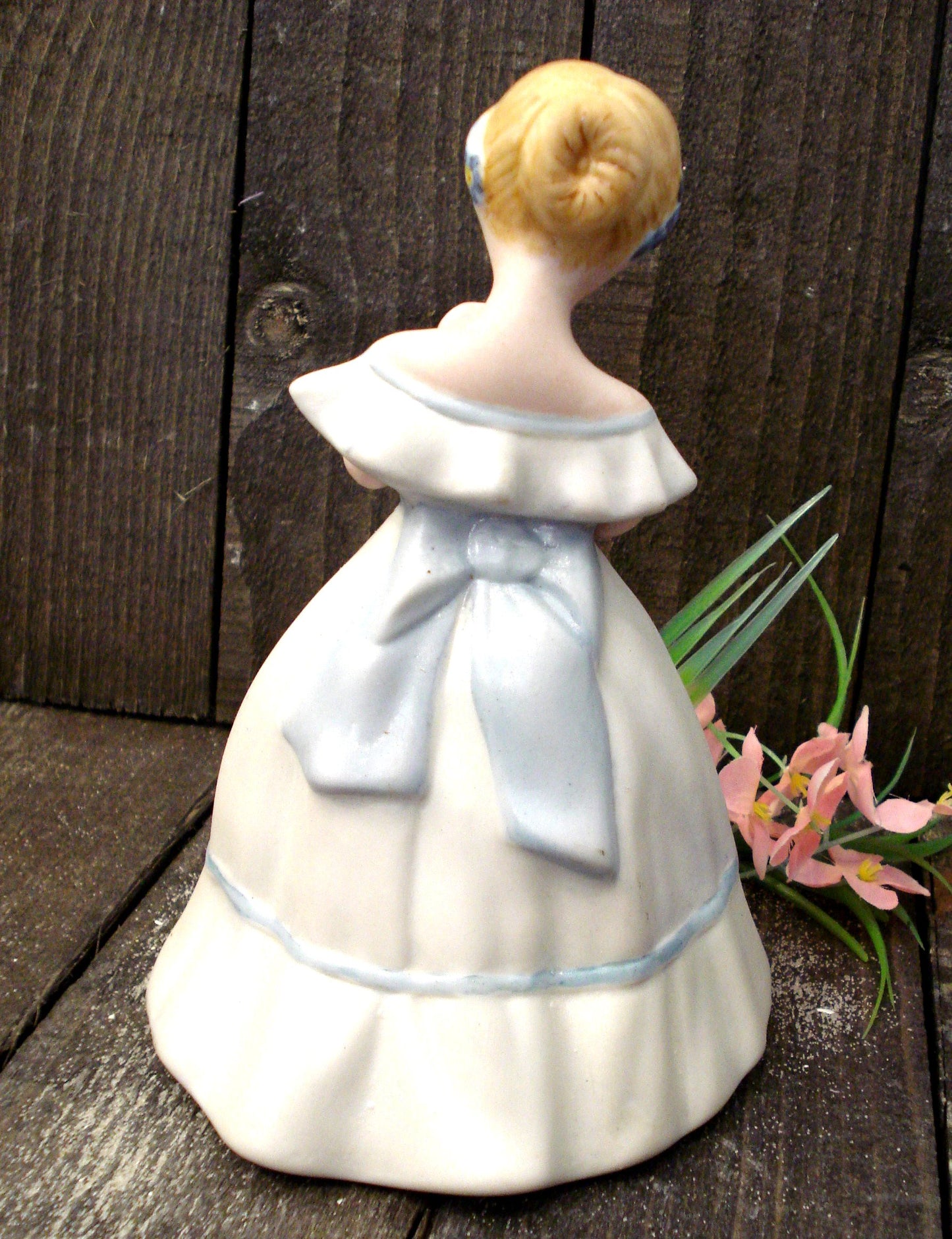 Pige figur håndmalet
