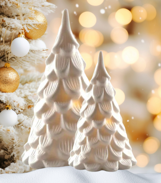 Porcelænstræ med LED lys – stilfuld julepynt