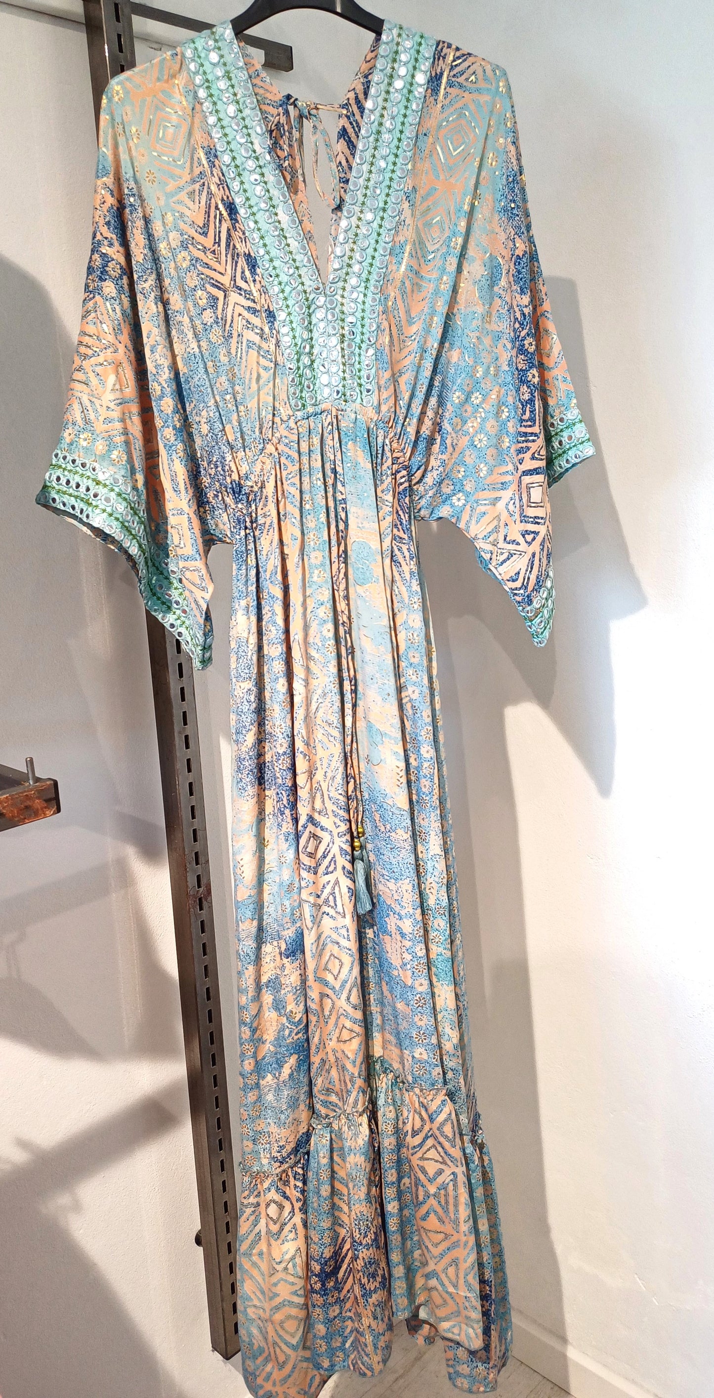 Orientalsk lang kjole.