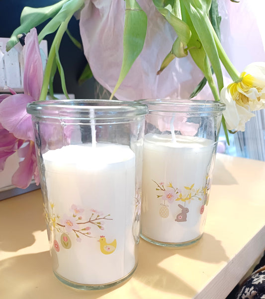 Forårs stearinlys i glas.