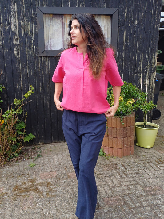 Pink sommerbluse i hørblanding.