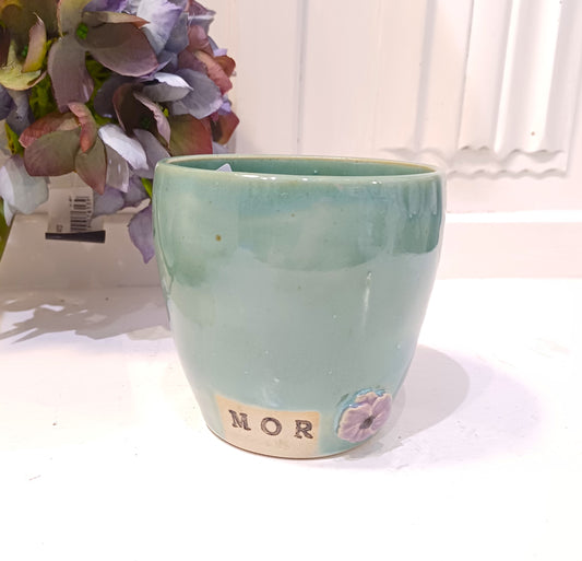 Mors lattekop i keramik.