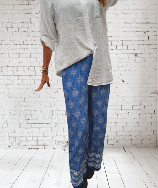 Mønstret blå sommer bukser.