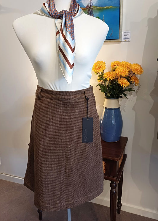 Brun tweed look nederdel A-formet med bæltestropper