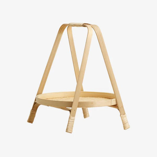 Bakke på ben i bambus.