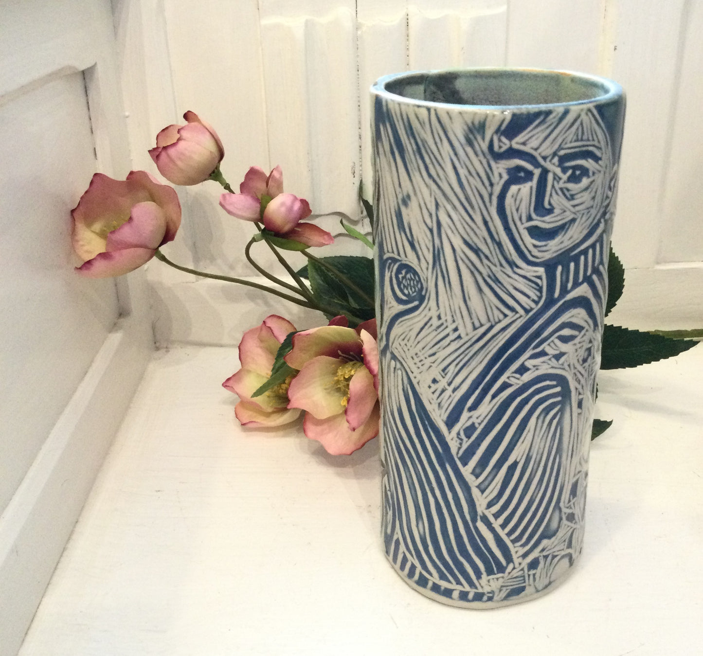 Cylinder keramik vase i mintgrøn og blå.