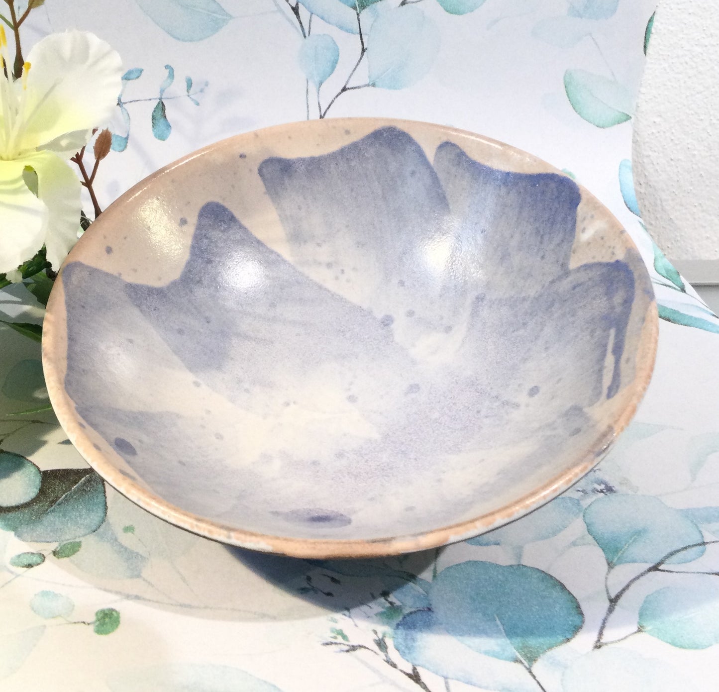 Unika blå skål i keramik.