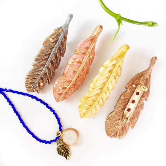 Håndlavet Fjerbrocher