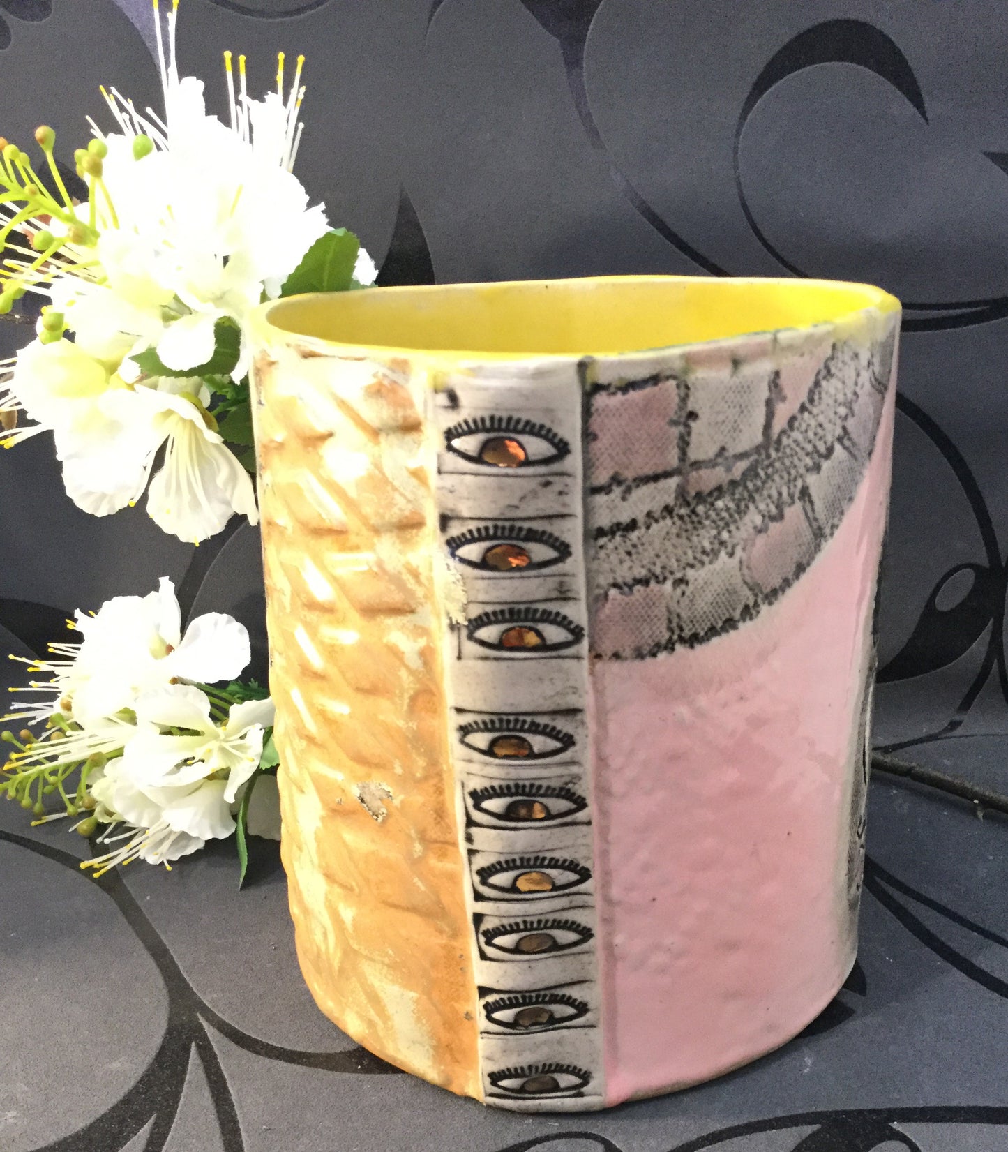 Gul høj keramik vase
