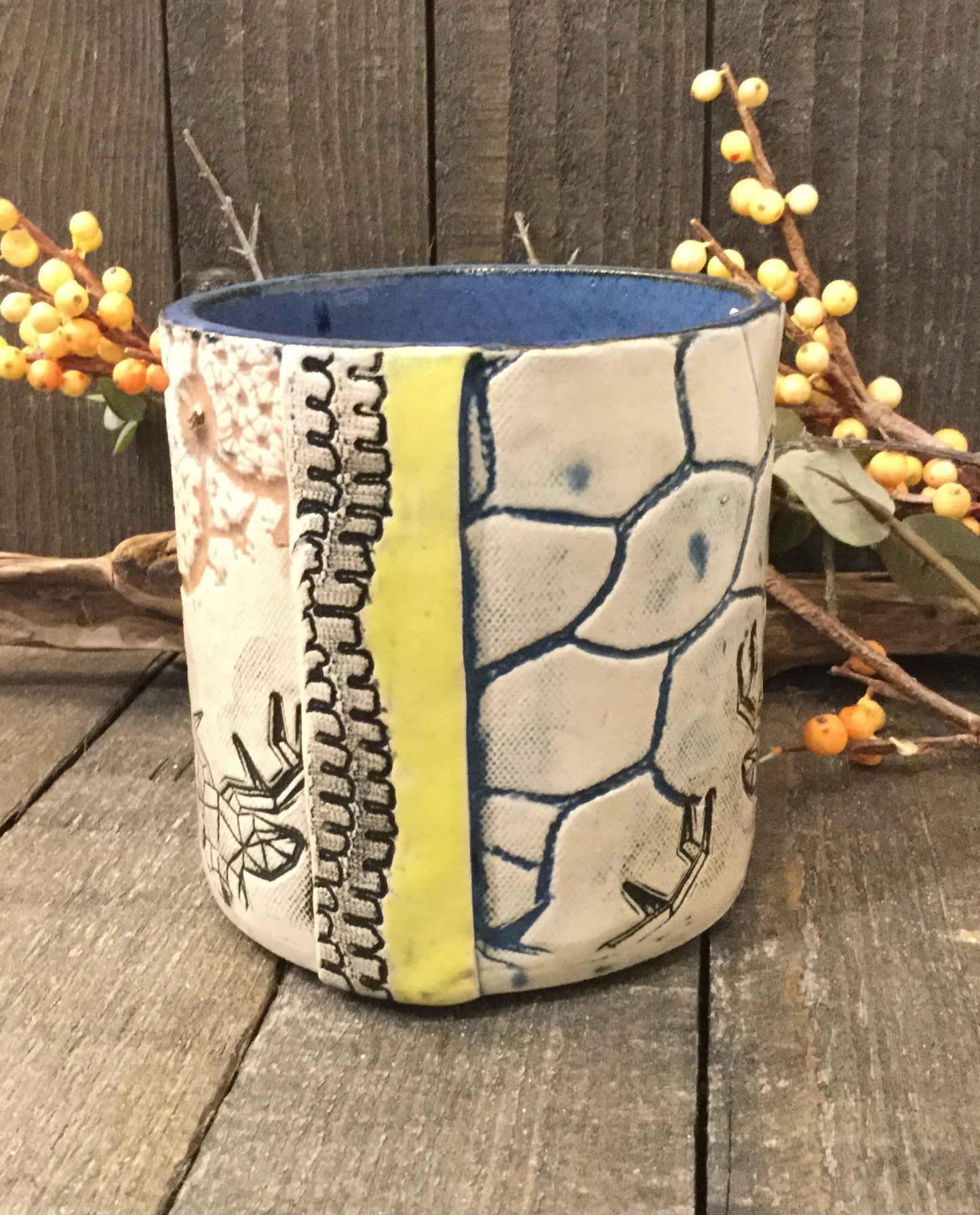 Blå og naturfarver keramik vase